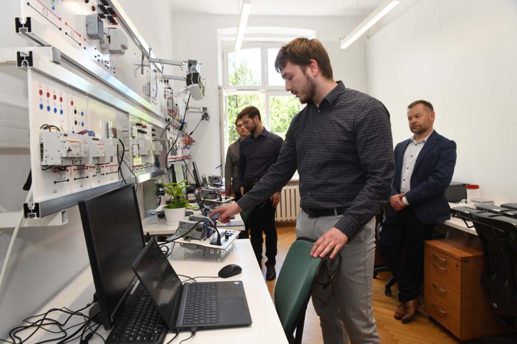 Otwarcie Laboratorium EduNet na Politechnice Krakowskiej