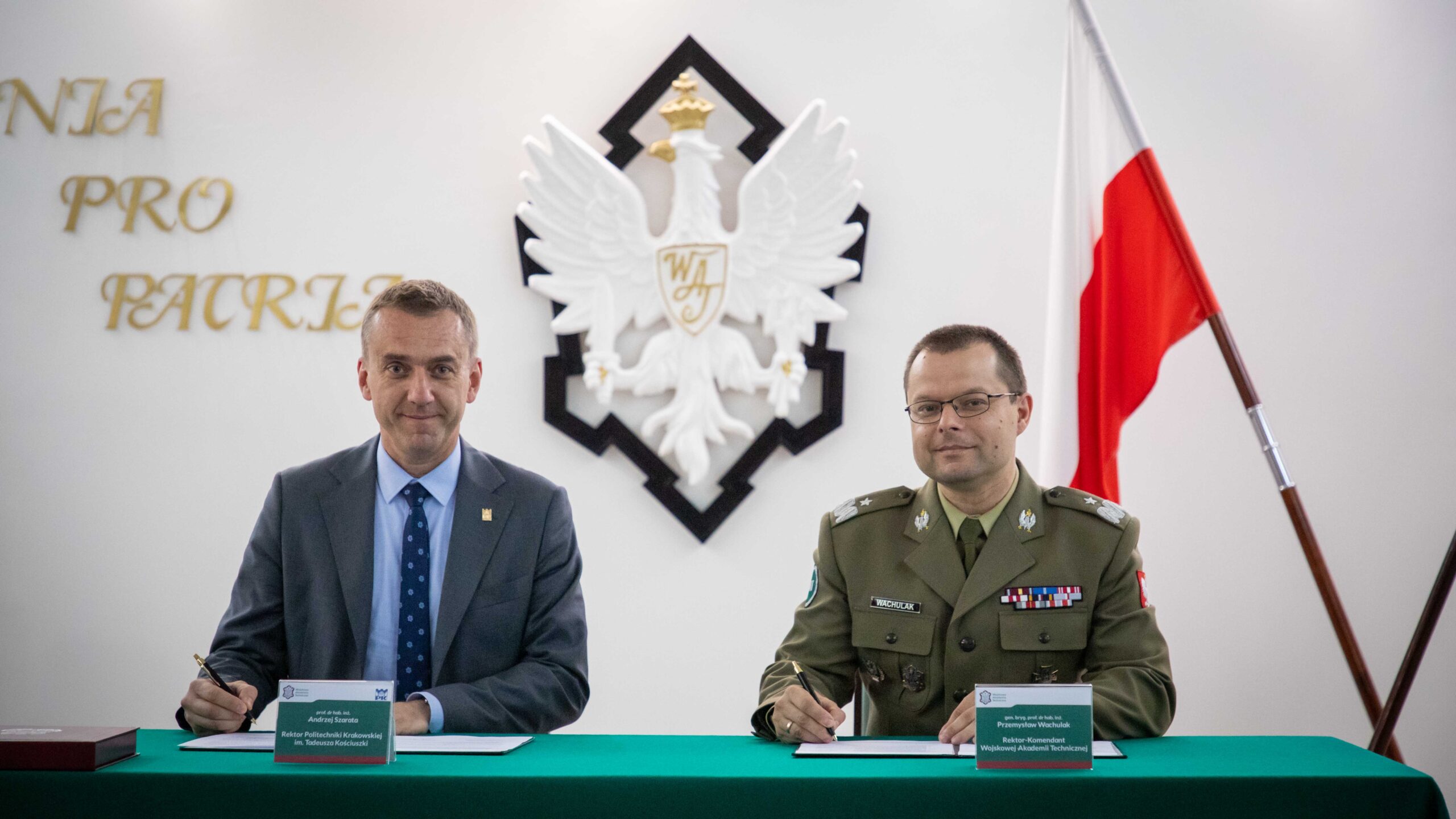 Będą się dzielić swoim potencjałem i współpracować. WAT i PK podpisały umowę