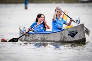 Studentki PK rywalizują w zawodach „Deutsche Betonkanu-Regatta”