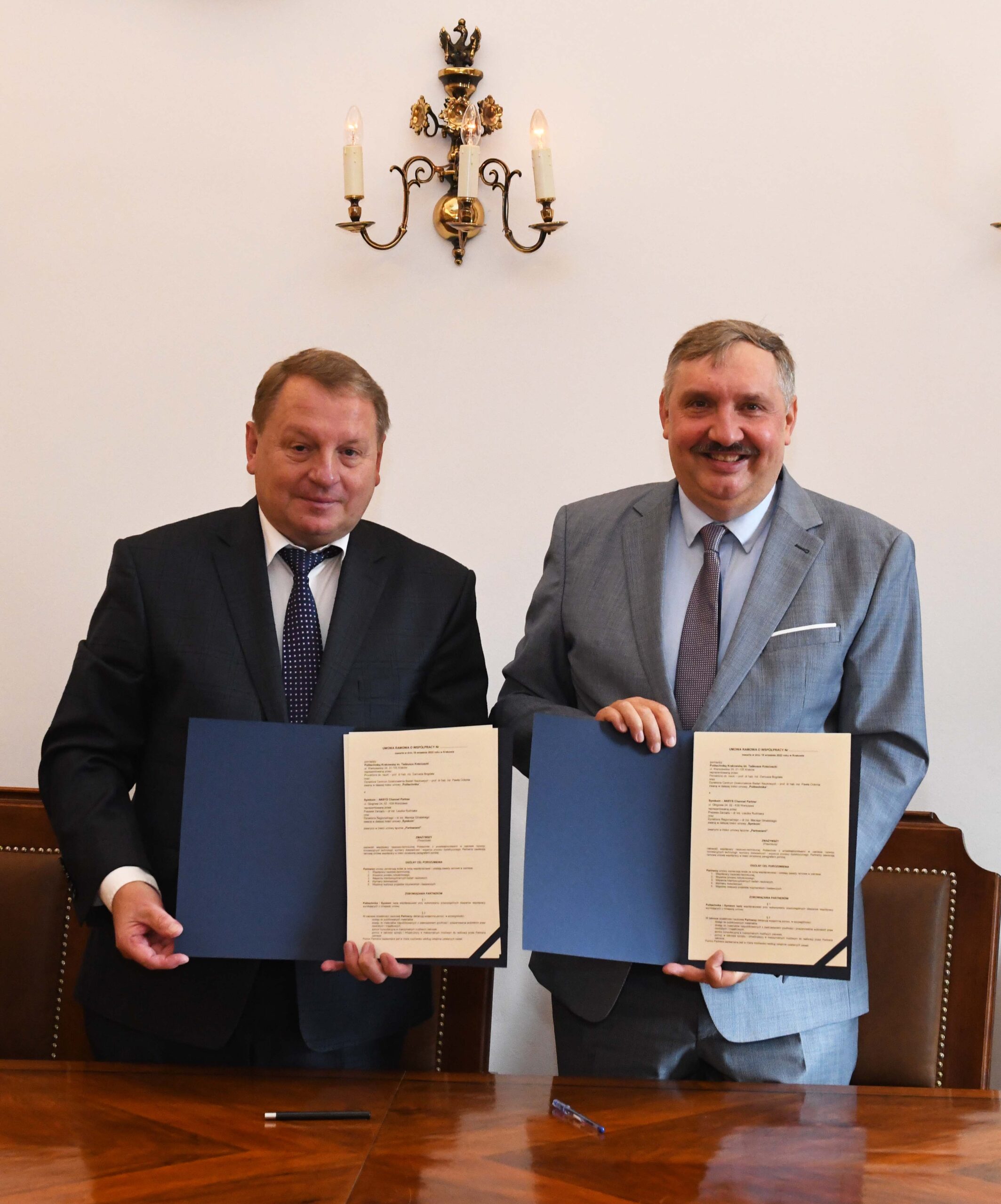 Politechnika Krakowska zacieśnia współpracę z firmą Symkom