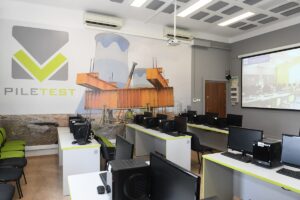 Otwarcie zmodernizowanego laboratorium na Wydziale Inżynierii Lądowej 