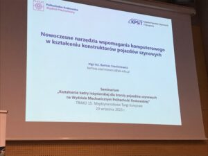Slajd z tytułem politechnicznej prezentacji podczas TRAKO