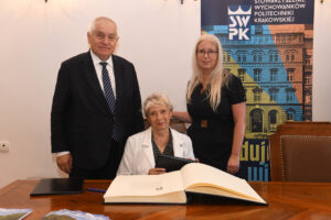 Prof. Kazimierz Furtak, laureatka wpisu Teresa Baszak-Filipczuk, Izabela Paluch