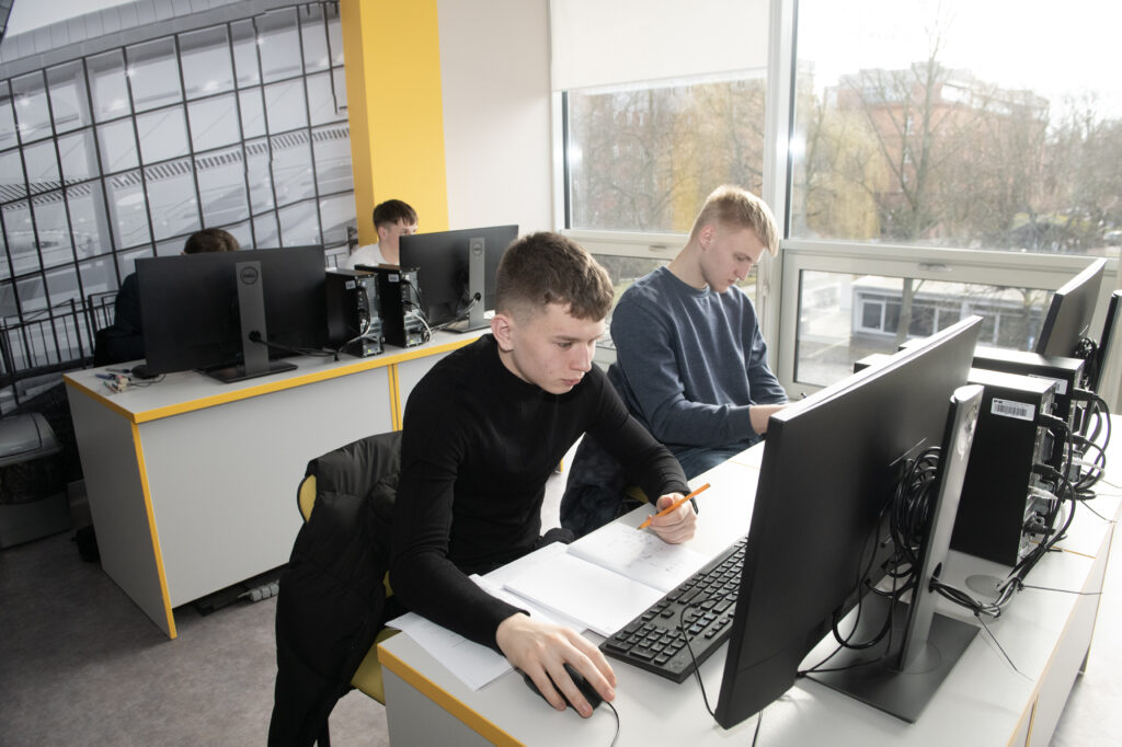 Uczestnicy finału konkursu "O Złoty Indeks PK"